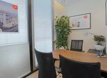 Sales offices and common areas - Warszawa-Włochy 50 m²